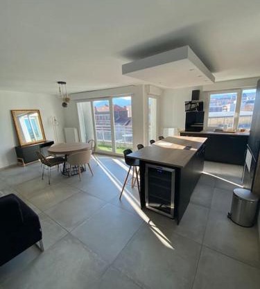 Splendide 70m2 Balcon + Parking
