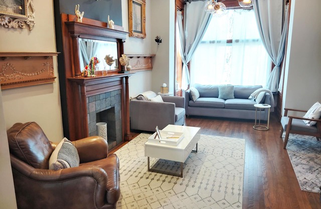 SPRING SPECIAL, family & pet friendly! Visit me March-April '25!