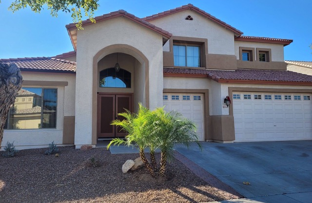 Spring Trng ! Pet Fr 4 BR 2.5 Ba 3387 Sqft High-End Home, Lg pool, Heated Spa.