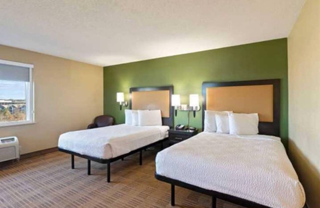 SPRINGFIELD! Be comfortable,Enjoy,Explore,Relax 11