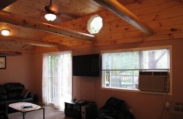 Springhaupt Luxury Home - Arden, Ontario