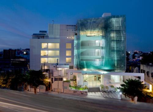 Springs Hotel 