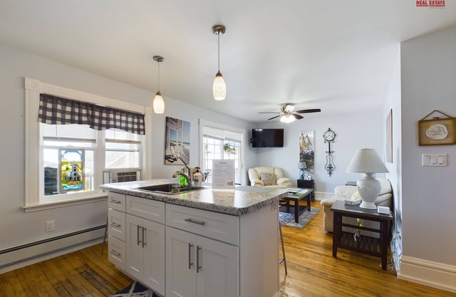 SSVR3-Cute 2nd Floor Apartment in Munising with a Balcony and Grill