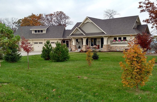 St Croix River Views - Peaceful Neighborhood - Room for 14!