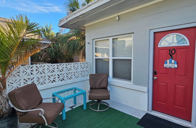 St Pete Historic Uptown Prime Location Studio