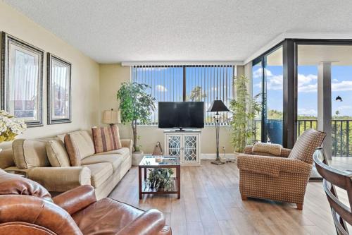 St. Pete Isla Del Sol Bahia J 408 2BD 2BA