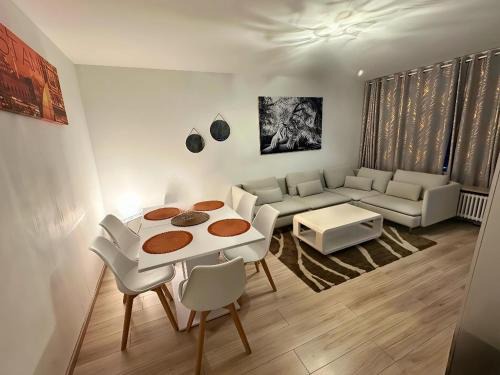 StadtLicht Wohnung mit Balkon