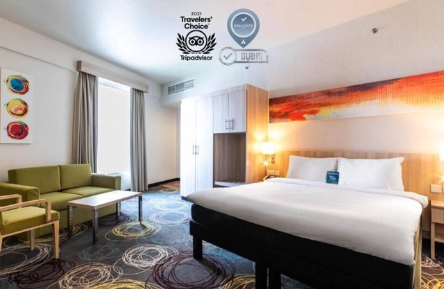 Standard Room Near Dragon Mart By Luxury Bookings