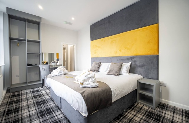 standard studio suite with en suite bathroom