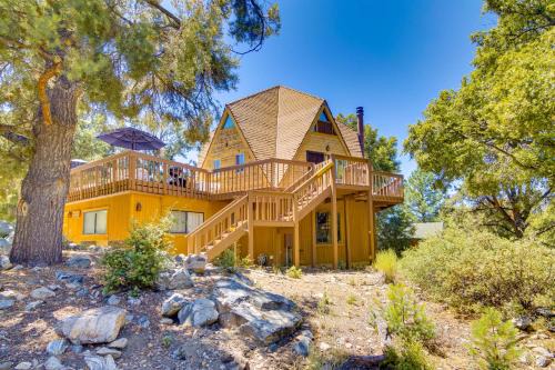 Star House Unique Home with 360 Mountain Views!
