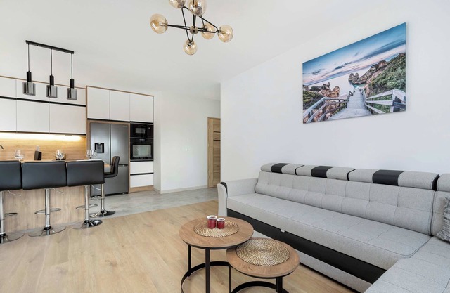 Starowiejska 62A | Bright Apartment | Parking