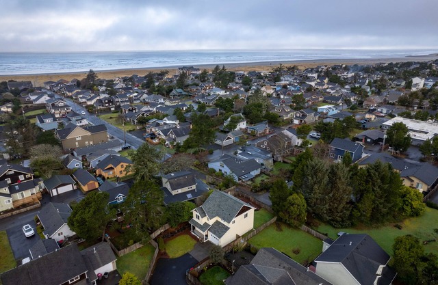 Stay 2 blocks from the beach in this 4 bedroom moments from downtown Seaside!