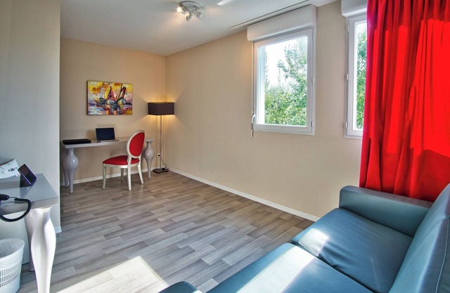 Stay Near Square Lafayette! 2 Family-Friendly Units with FREE Private Parking