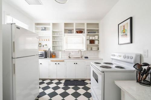 Stay Portland - Charming East Portland Base, Explore and Unwind