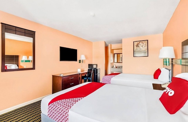 Stay, Relax, Explore! 2 Modern Units, Free Parking, Pet-friendly Property!