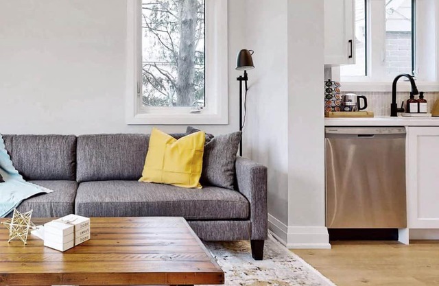 Staycation+Clean+3 bed+Parking+King Bd+Wi-Fi