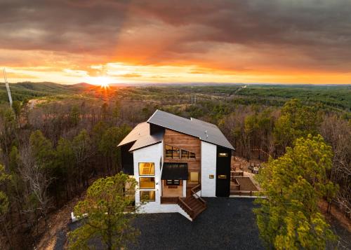 Stayhocha Here For the View!