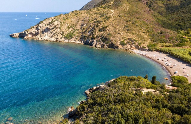 Stefania apartment in Borgo Alloro 300 meters from the sea