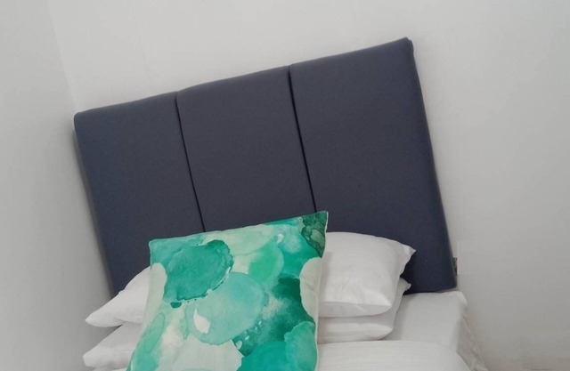 Stellka River Side 5min to the sea, super close to hiking trails, Pet Friendly!