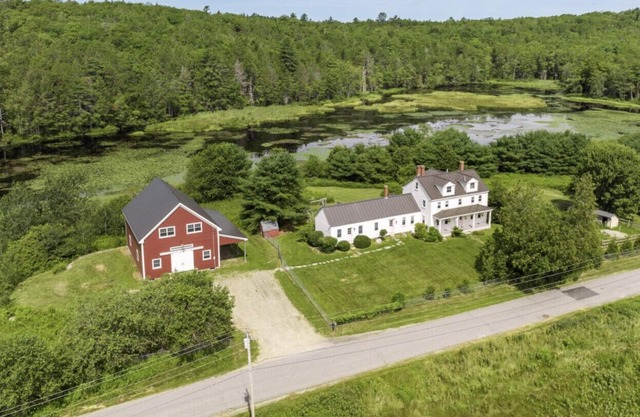 Step Back in Time with Modern Comforts: Historic 1820s Farmhouse on Wade Pond