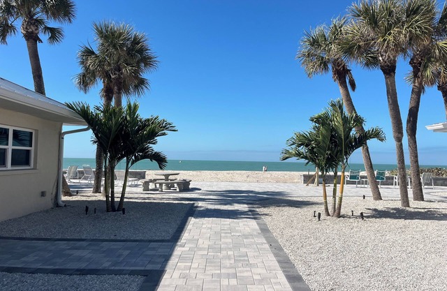 Steps away from private Nokomis Beach!