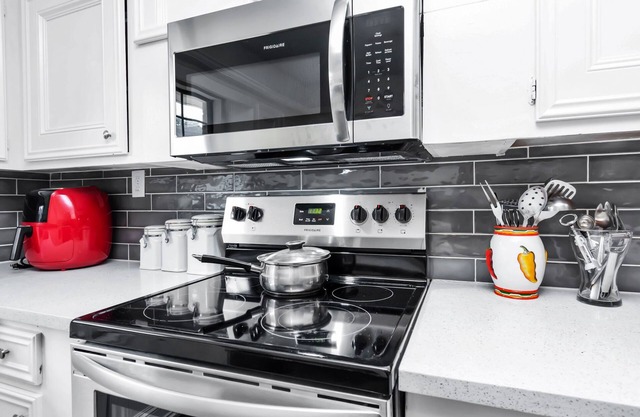 Steps from airport- large spacious home to relax