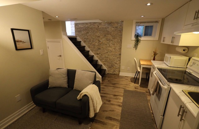 Steps from Woodbine Station! Private apartment just off the Danforth