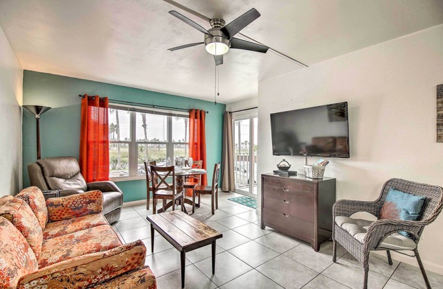 Steps to Beach: Beach Haven w/Shared Amenities