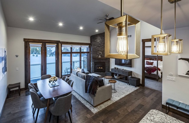 Steps to Lift: Stay at the WOW Unit: Luxury Mountain View Penthouse: Pool + Spa
