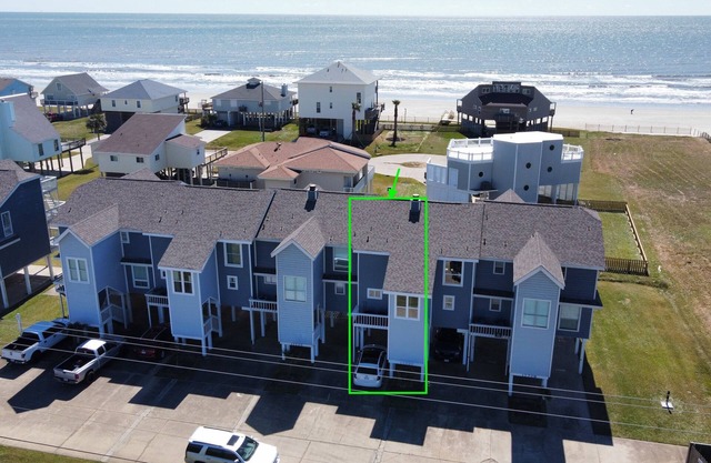 Steps to the beach - New remodeled townhome - Ocean view