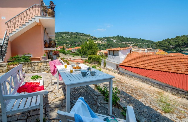Sterna Studio: Inside Gaios Paxos, close to all amenities