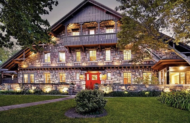 Stone Chalet B&B Inn and Event Center