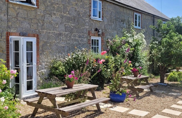 Stone cottage in idyllic location, surrounded by countryside, close to beaches.
