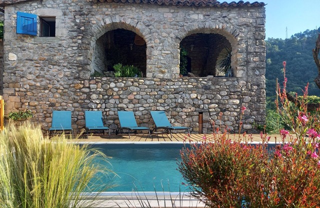 Stone house with private pool nearby the river in the south of France