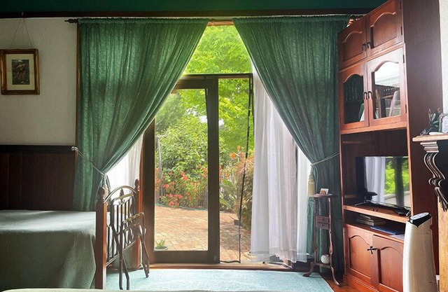 Stony Rise Cottage B&B
