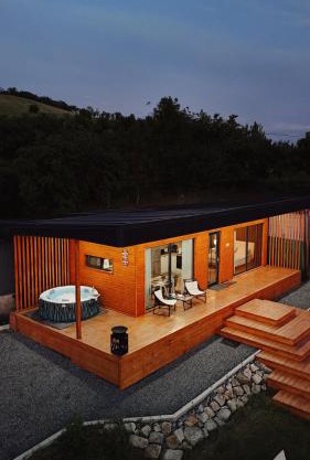 Story Cabin Lake