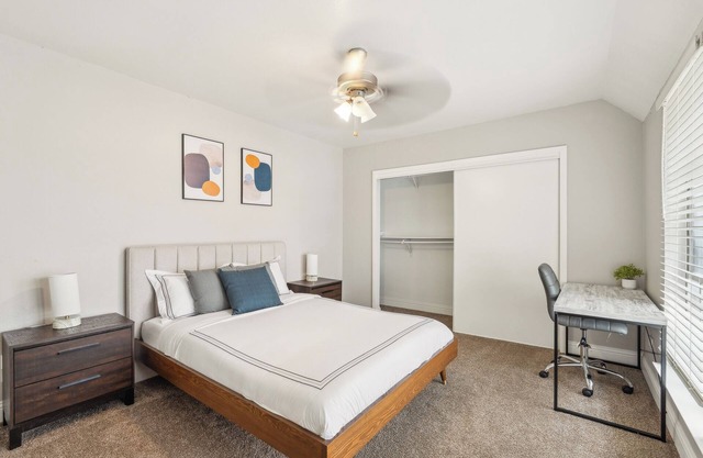 Stratton 401A I Spacious 2 Bed 1.5 Bath