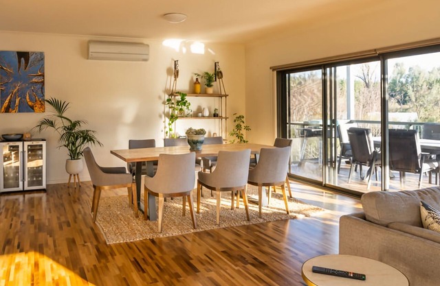 Streamside Retreat - Located in Porepunkah