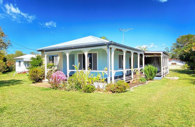 Stuarts Point - Relaxed Coastal Coolest Location in Town - Opposite The River.