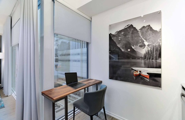 Studio/1 Bathroom Suite