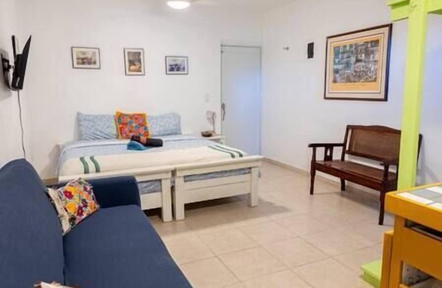Studio #2 Yabisi with Garden - Guayacan Guesthouse
