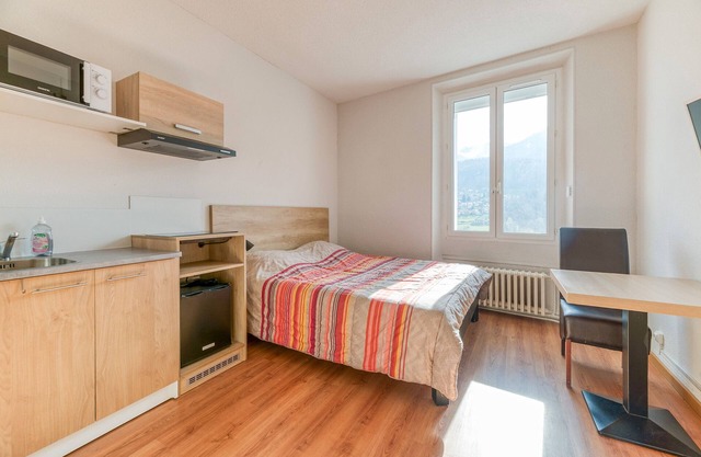Studio '204' with Shared Pool, Shared Terrace and Wi-Fi