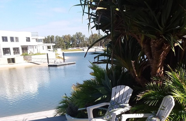 Studio 21 Waterfront
