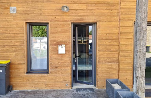 Studio 35m2 dans joli village proche mer