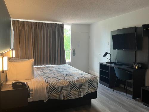Studio 6 Hammond, LA I12 I55