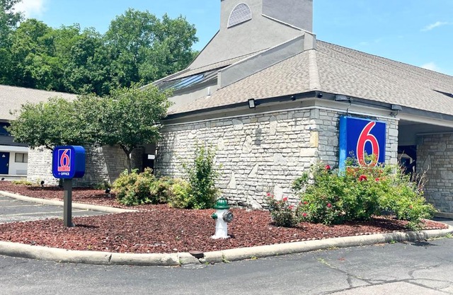 Studio 6 Suites Dayton OH Englewood