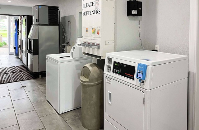Studio 6 Suites - Lafayette, IN