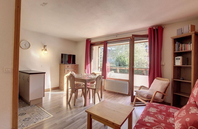 STUDIO APARTMENT WITH SWIMMING POOL ACCESS- SAINT JEAN D'AULPS SKI RESORT - 4 PEOPLE - RIAM S6