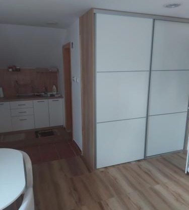 Studio apartman Lena