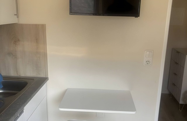 Studio Apartment 'Mini Apartment' with Wi-Fi